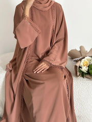 Nida Al Luxe Abaya With Premium Stole – Elegant Lace Modest Wear