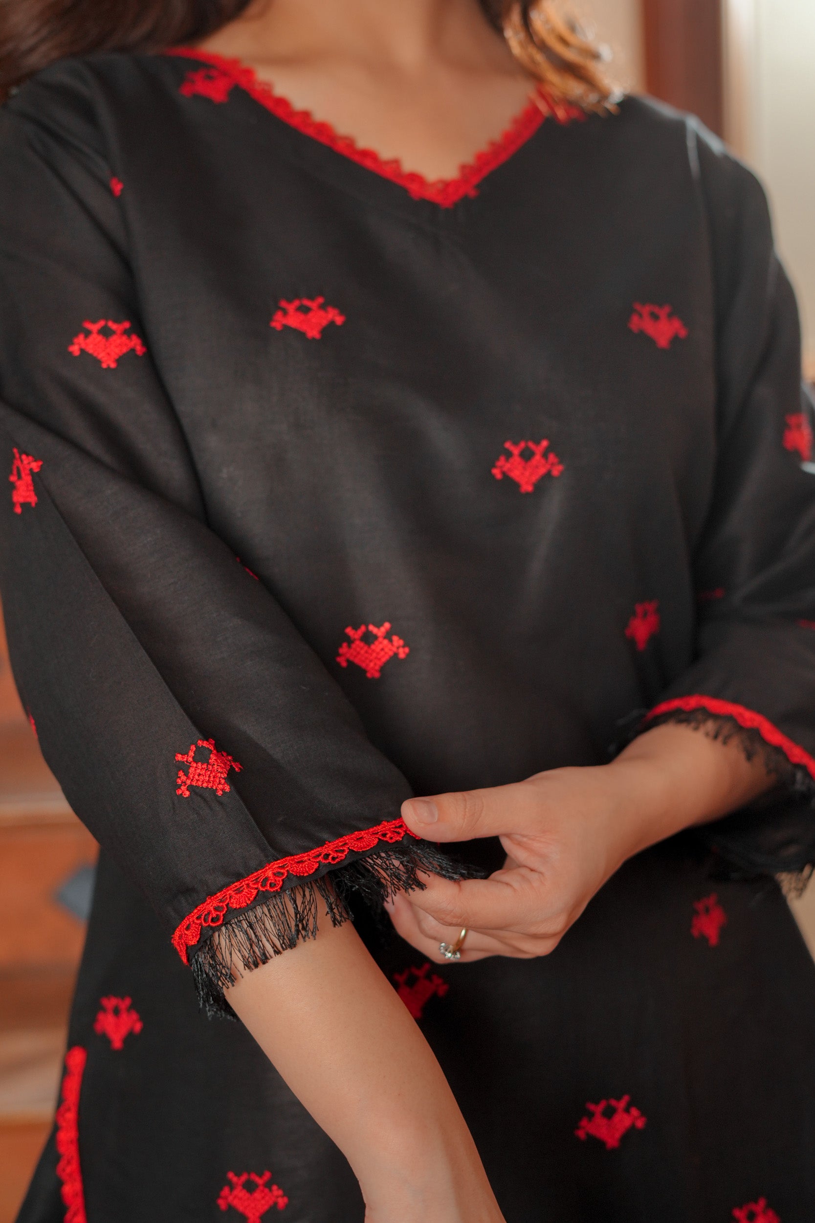 🖤 Zohra Noir – 3 Piece  Premium Kurti Set